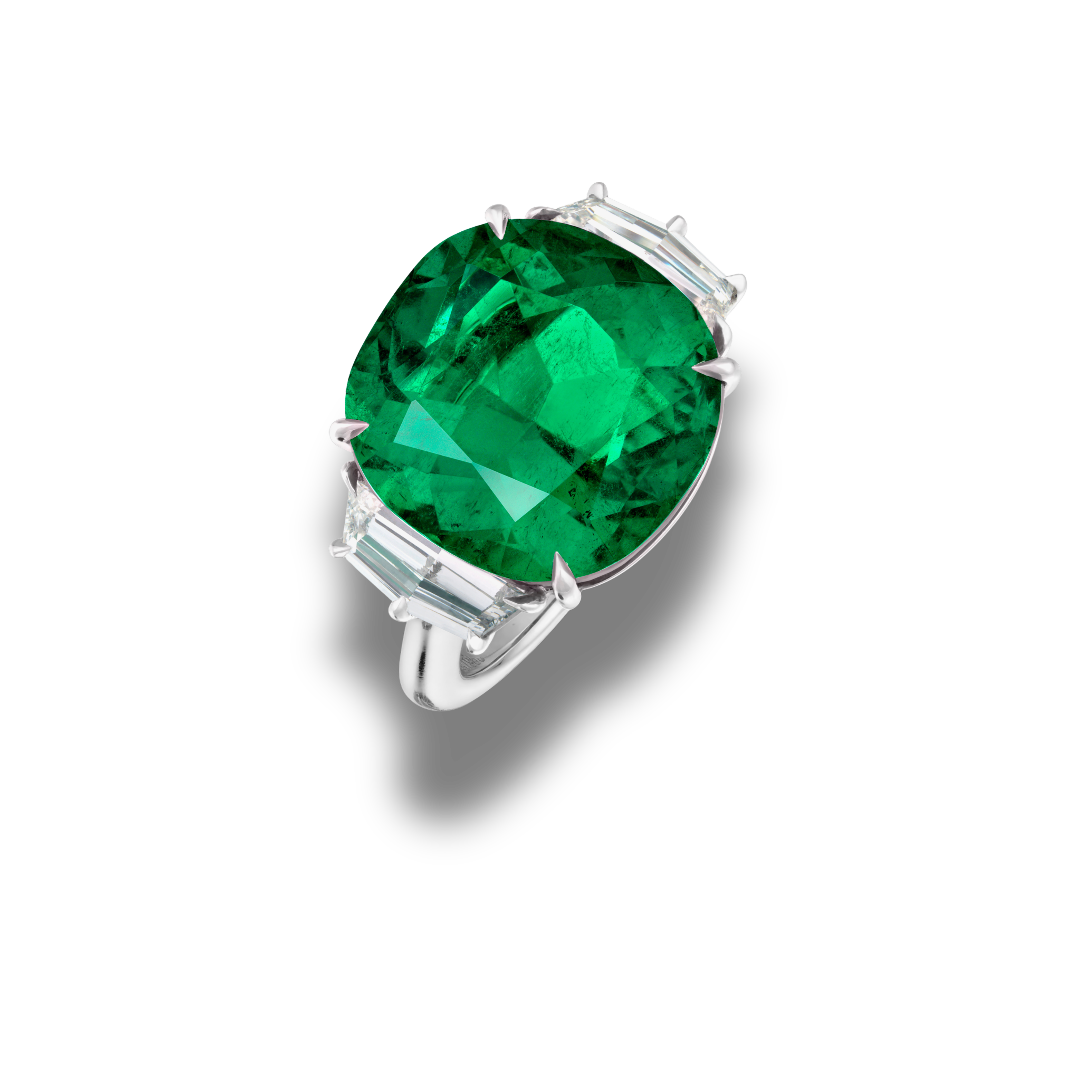 Natural Colombian emerald ring with faceted green gemstone